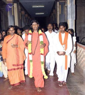 2010 PhotoAlbum Photo 905 10A TDy5pAdrAh7ibdYy C3J0-9npjzeX.jpg