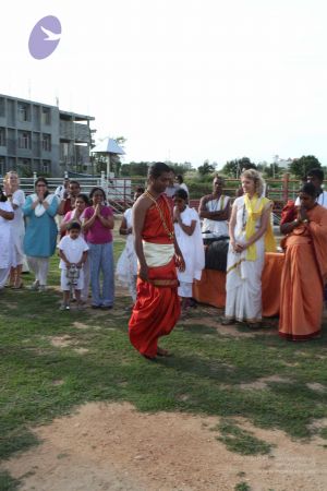 20110828 Photo 1100 1GehaksCQamiiz99895D0GanzcHpyJap4.JPG