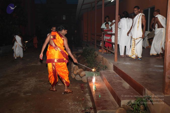 20111026 Photo 1252 1eeQzU9ZWP9GNevL8BvKeZ8oZtKXIMJUD.JPG