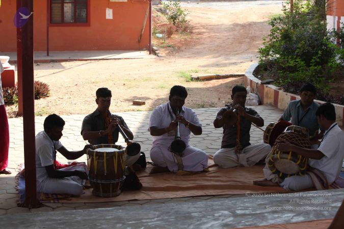 20111217 Photo 1386 1JVzbu-SLowSEfjVqsvv0hezllZSe2W8z.JPG