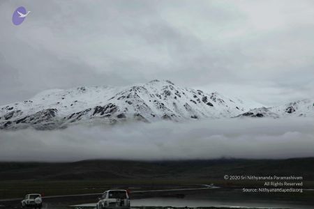 2011 glimpses kailashyatra 2975 CMP WM.jpg
