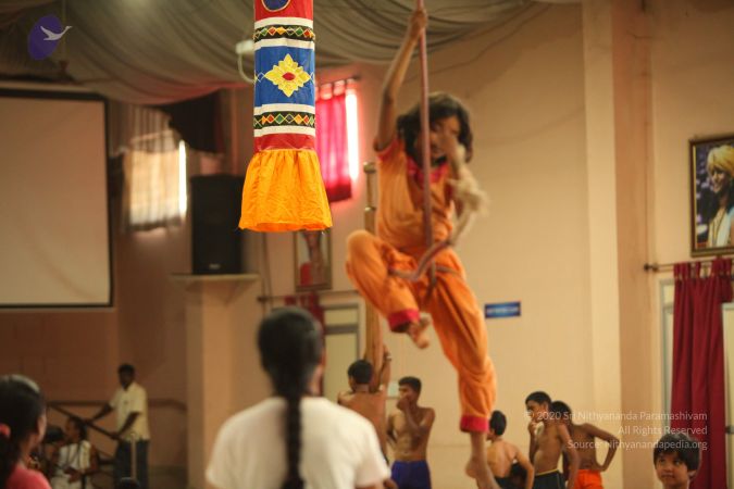 20130518 Photo 1024 1vwsLU4-VphdltnFaDbig2zCvy57RombR.JPG