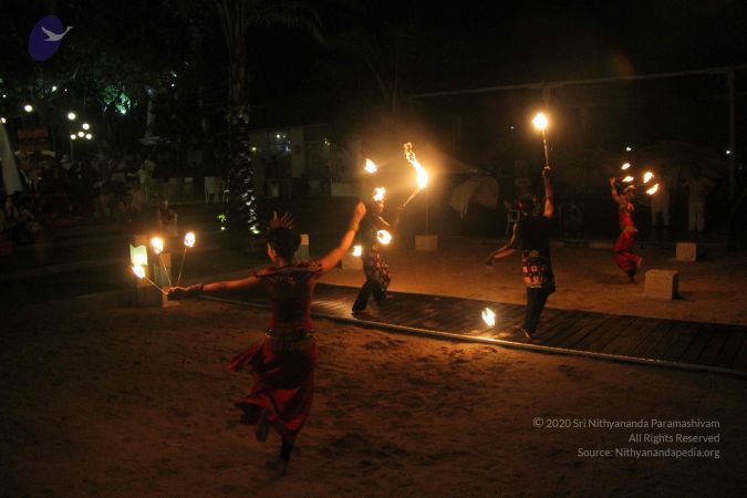 20131220 Photo 1351 1WRUxNRZ2HF2LZB8XI3mYxlA3yBCFKIrj.JPG