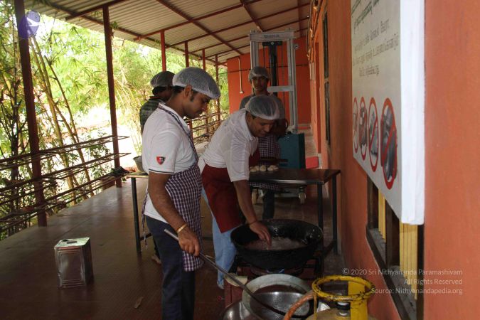 20140907 Photo 1140 17KubeaDl62Ac o1C52 krhWVzxFMZqis.JPG