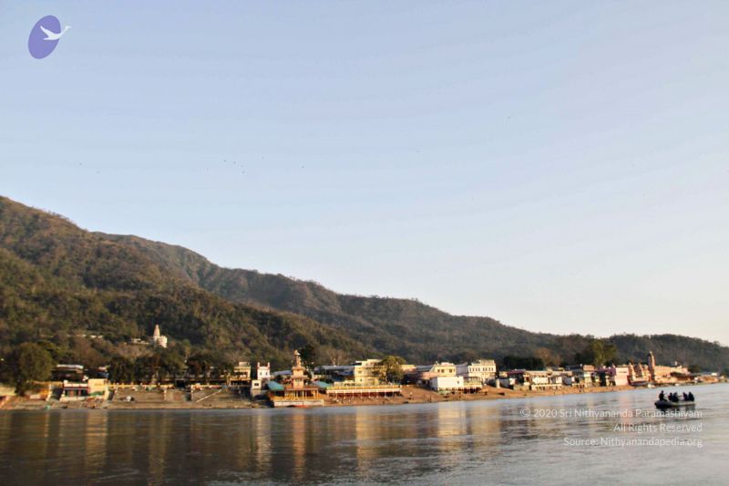 File:Batch20140318 7443 CMP WM.jpg