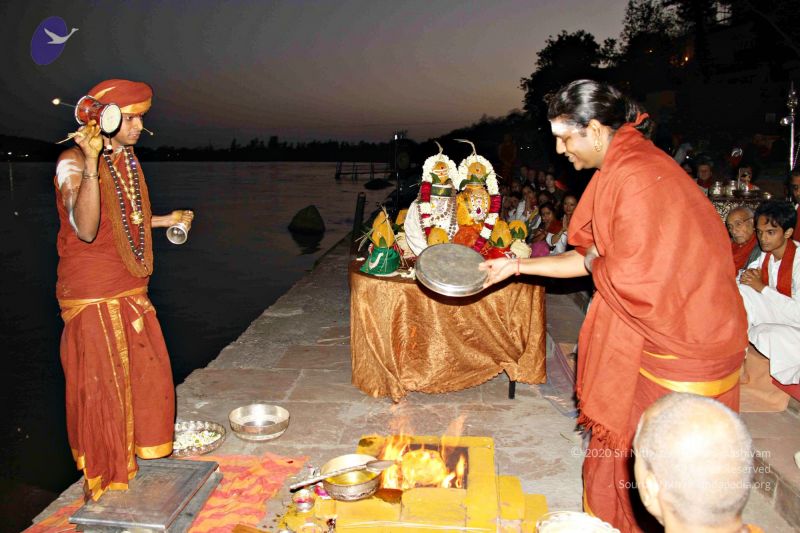 File:Batch20140318 7495 CMP WM.jpg