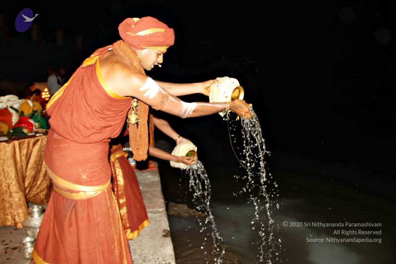 File:Batch20140318 7533 CMP WM.jpg