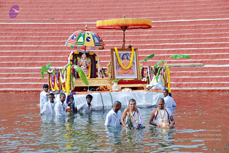 File:Batch 20100912 3397 CMP WM.jpg