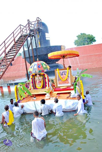 File:Batch 20100912 3413 CMP WM.jpg