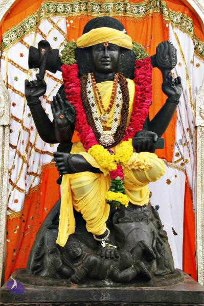 File:Batch 20130911 0758 CMP WM.jpg