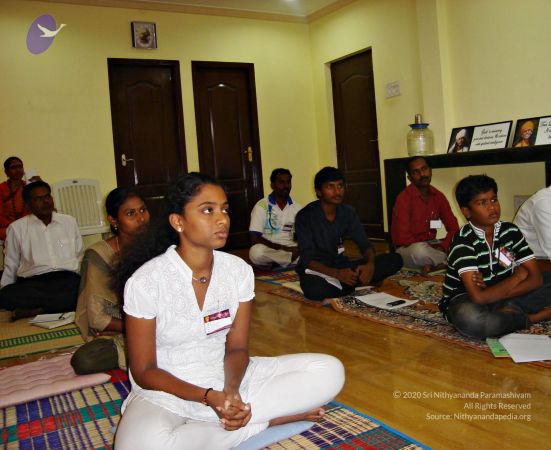 Batch 2014-02feb-02nd-nithyananda-diary-ndy-thiruvanmiyur-participant-listening-to-session-by-acharya-2 CMP WM.jpg