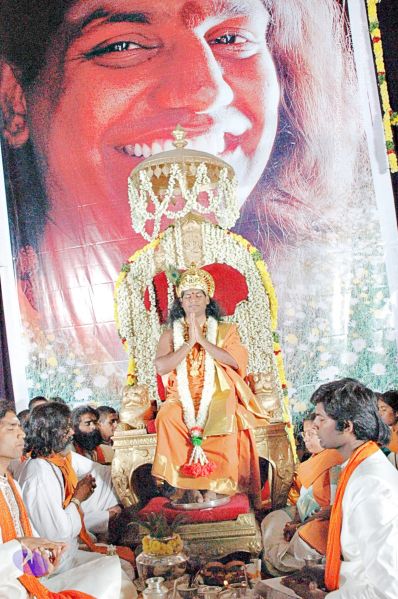 File:Batch batch DSC 2502 CMP WM.jpg