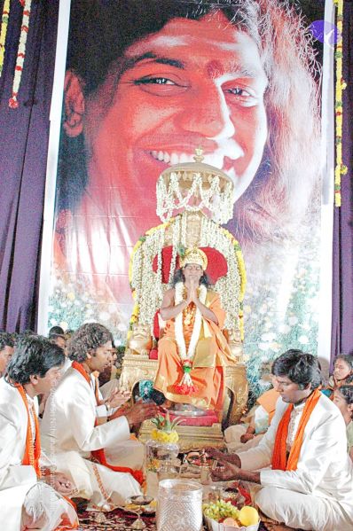 File:Batch batch DSC 2552 CMP WM.jpg