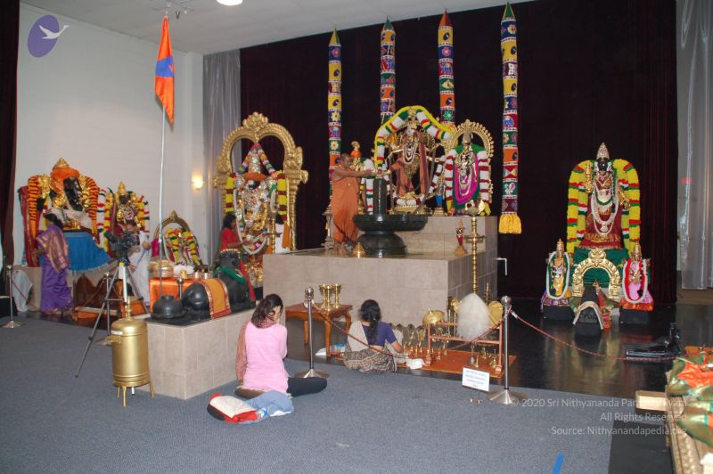 File:DeviPrathista15Nov2007 177 CMP WM.jpg