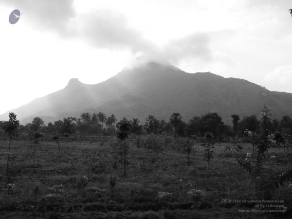 HILL Tiruvannamalai Arunachala 6Apr2007 (30)-29.jpg