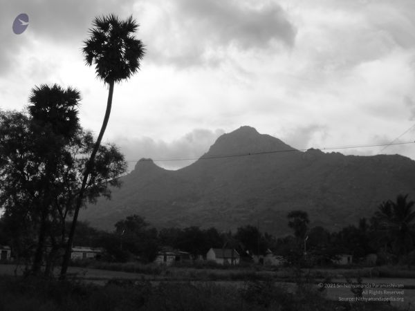 HILL Tiruvannamalai Arunachala 6Apr2007 (37)-36.jpg