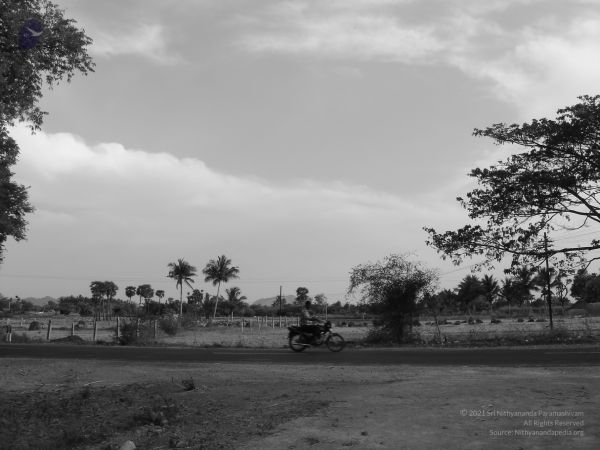 HILL Tiruvannamalai Arunachala 6Apr2007 (97)-87.jpg