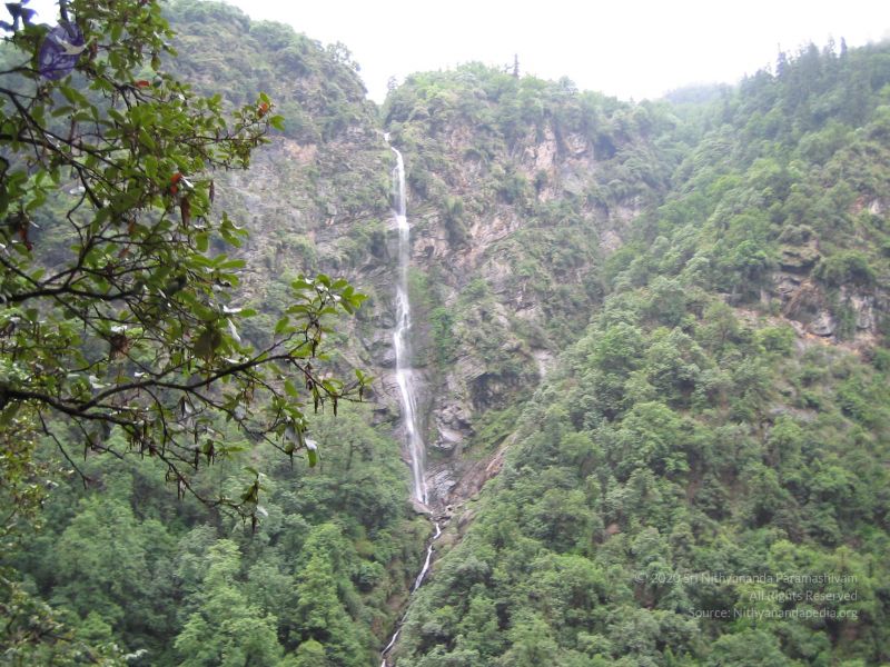 File:Himalayan tour 057 CMP WM.jpg