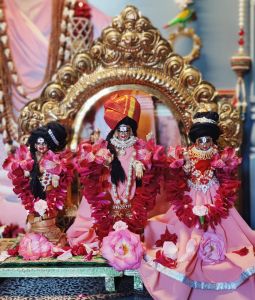 KAILASA-ESSEX--UK-2021-07-03-126K3pzexfHKkV 1KBfd7zqxSxyXGfSX3.jpg