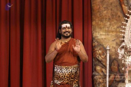 KAILASA-FAMILIA-PORTUGUESA--PORTUGAL-2018-01-22-1qVWfI3EbMD44iws9Lqp-s2w NGhd 8 Z.jpg