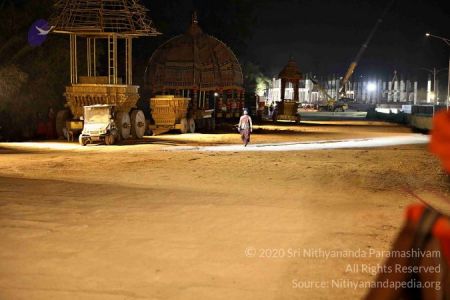 KAILASA-FAMILIA-PORTUGUESA--PORTUGAL-2018-01-31-1MFuTqmdxPQIRewn4wg2N zWSp3V0gHrZ.jpg