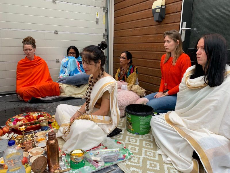 File:KAILASA-HOUSTON--USA-2019-07-06-1CBKA14W2q66r9llYVZd BdGZ x6LfEFG.jpg