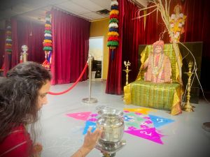 KAILASA-HOUSTON--USA-2022-01-16-1dzzmp vHxqdWja7oXI0 QhbPbwJXauvb.jpg