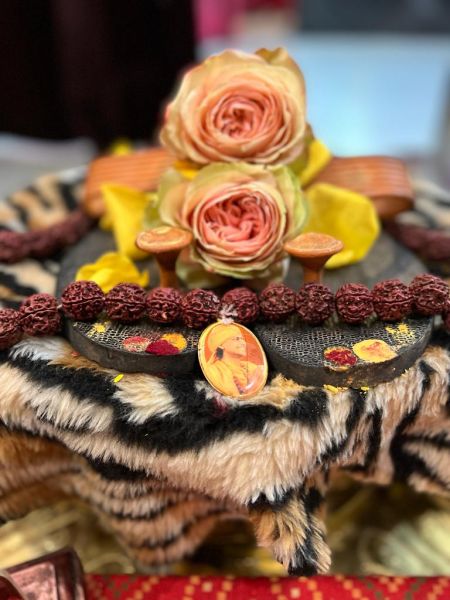 File:KAILASA-HOUSTON--USA-2022-04-01-1Goz28flZoQNAKb FIDdJJd49BYbaaDYG.jpg