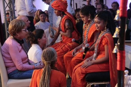 KAILASA-KOSICE--SLOVAKIA-2017-11-07-1OvoWmB9Bh2Er-NKLkIE9pCY 9bRYZMBe.jpg