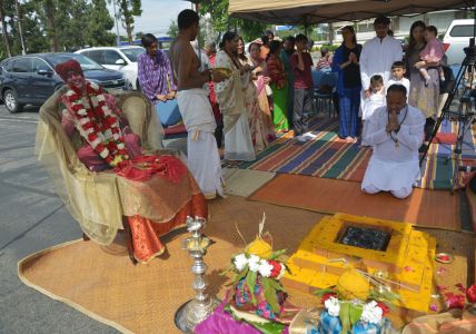 KAILASA-LOS-ANGELES--USA-2019-04-27-1WQzk iAdrVx8qQ39SNxAwrlQLpuTOQzL.jpg