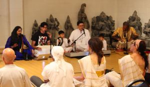 KAILASA-LOS-ANGELES--USA-2019-07-15-1T9CzqTYfq4G04zP2B3Yojrhue898 de9.jpg