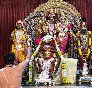 KAILASA-LOS-ANGELES--USA-2020-12-29-1 0Auc0Szghb0mTOQ8Mg8nd6ai9ll3PLi.jpg