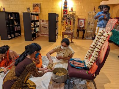 KAILASA-LOS-ANGELES--USA-2022-01-01-147zOo8W 7s9xMXtnDZWW yxCJaig3xhZ.jpg