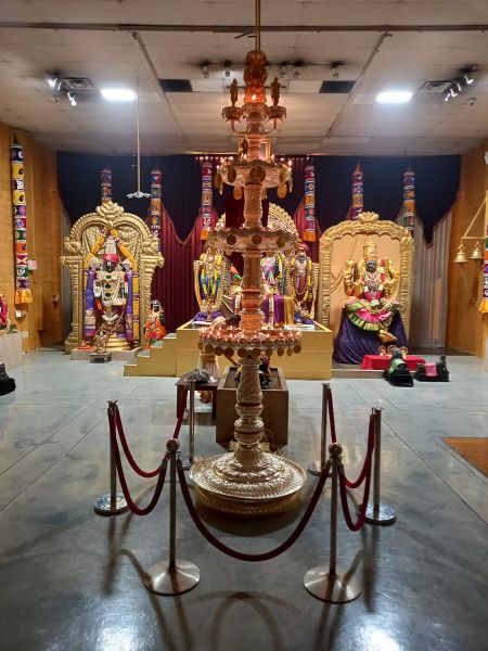 File:KAILASA-LOS-ANGELES--USA-2022-01-29-1cHmiTkb7SgiB8WpL0N3qL1FofLtSK5xn.jpg