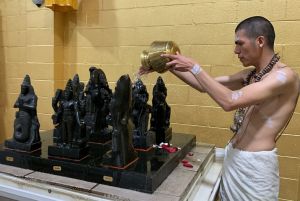 KAILASA-LOS-ANGELES--USA-2022-03-31-1PxO53Gwy4MSp qUkrAXcIZwf2nXufHFD.jpg