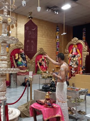 KAILASA-LOS-ANGELES--USA-2022-04-05-17Fwp6tB32 lv7GCemf5WKRek55f7puRs.jpg