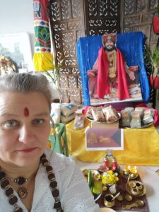 KAILASA-MULHEIM--GERMANY-2020-11-16-1T-L y-LVF-depK UDBOBjDemVKVX9msc.jpg