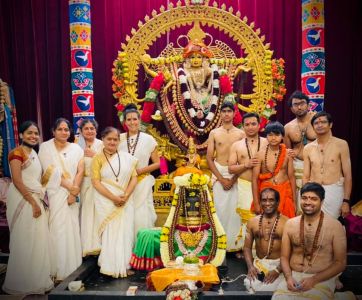 KAILASA-SEATTLE--USA-2021-07-14-1aKN5j HR7IwulMY4OjcWnZlRriJ3AM1m.jpg