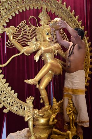 KAILASA-SEATTLE--USA-2021-09-19-1DHePaSxEEGSCtDU2hAXLY-S5U IOO2B9.jpg