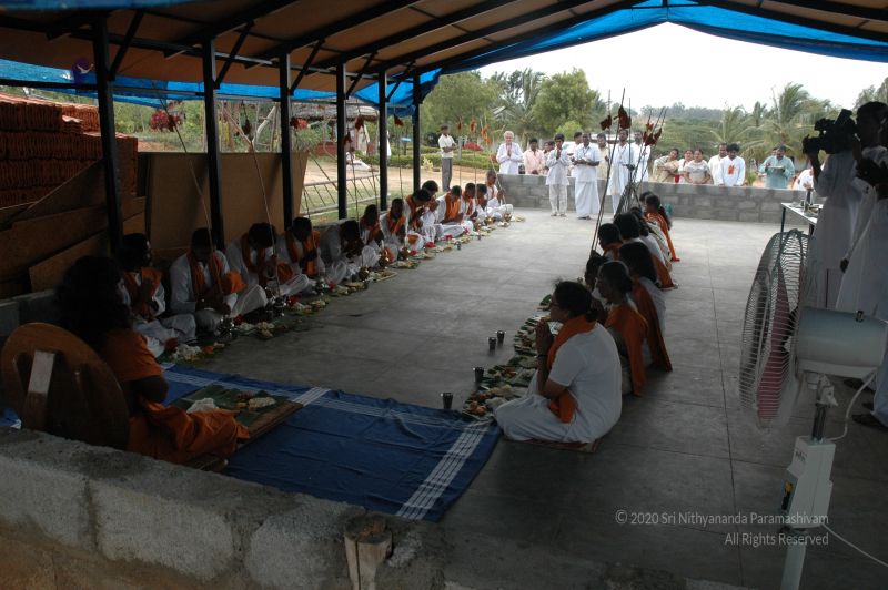 File:Nithyananda-Annalaya-2006-01-01-1T6XPplMn5nuA iqVXBby84DKbWnQXmz2.jpg