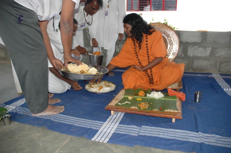 File:Nithyananda-Annalaya-2006-01-01-1TQ5k8CKmPDPZkiybgAgcaHDHfb-zGVbn.jpg