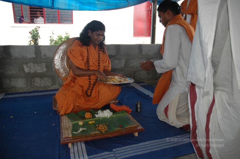 File:Nithyananda-Annalaya-2006-01-01-1WZZUc uCaz4FSfR i43ENS8wZWgHkj4s.jpg