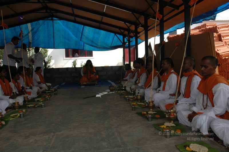 File:Nithyananda-Annalaya-2006-01-01-1n43rePjPAaTOdcy- PE3vHiXX6mX44ze.jpg