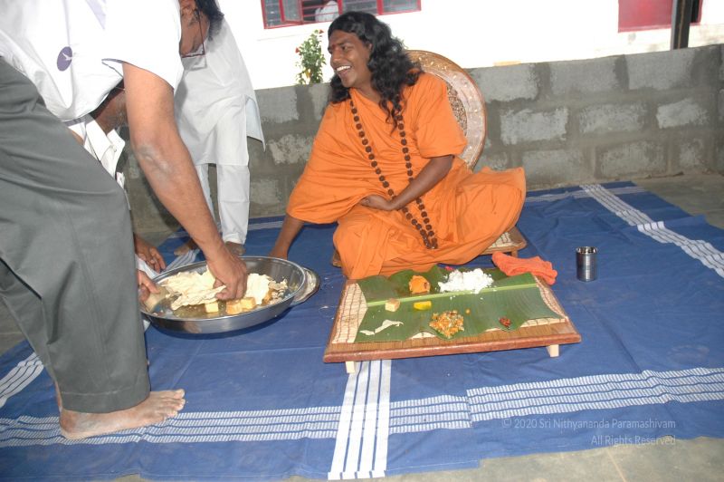File:Nithyananda-Annalaya-2006-01-01-1v O0Y4JH5b7gtFqjYCLwC2-7KUtjJ-cR.jpg