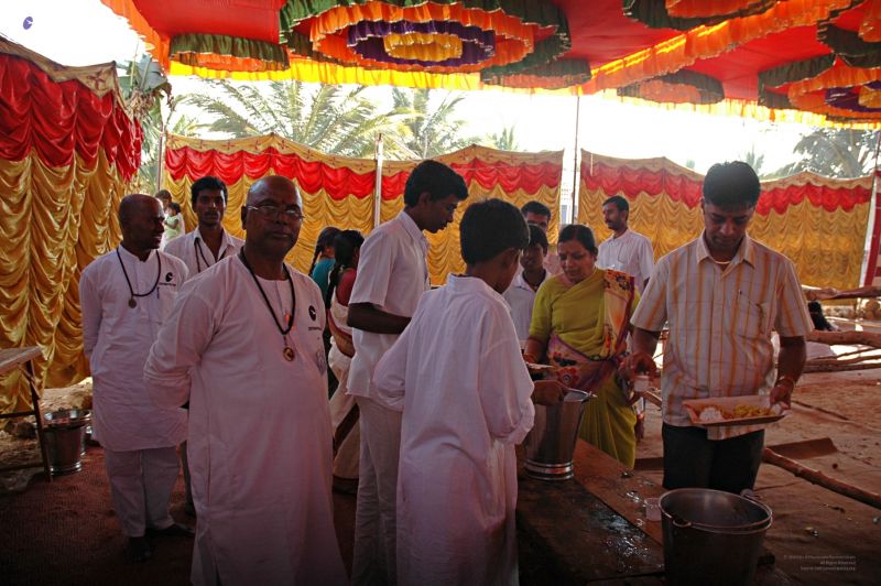 File:Nithyananda-Annalaya-2007-01-29-12H5zg2ie4XqIE t9f-5knybbDe5zwSqi.jpg