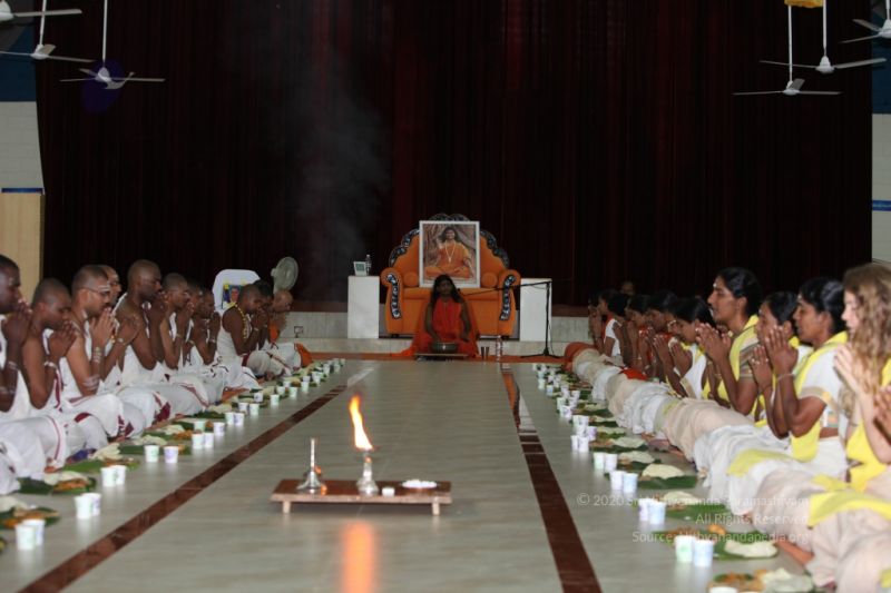 File:Nithyananda-Annalaya-2010-01-01-1Cl I6xreRKYXTE1vXU82kLXgvLDyg3Pg.jpg