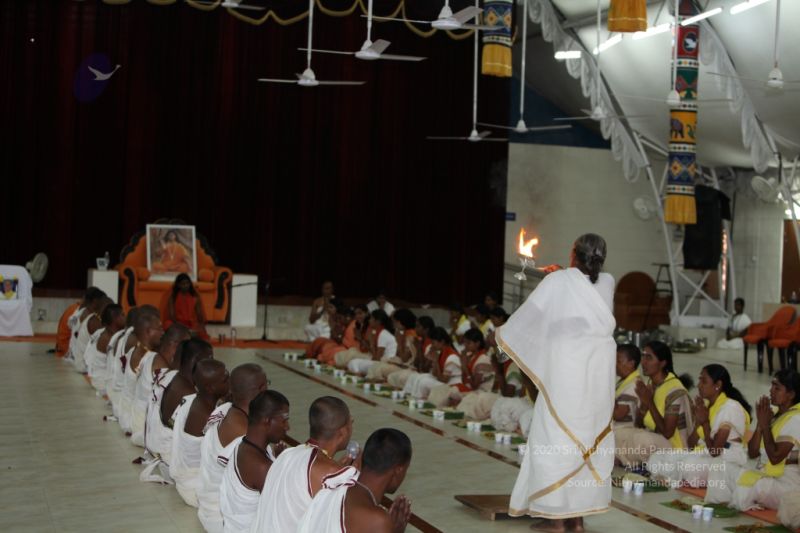 File:Nithyananda-Annalaya-2010-01-01-1I9kUdS1r4Cex2sp3Ig9YjIajKn3IF--A.jpg