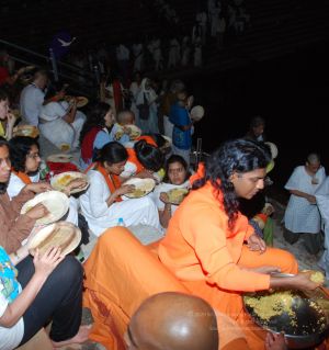 Nithyananda-Annalaya-2010-01-01-1KCnDQ1WY6Qgo1r5sGiSuDq7Uey wxE87.jpg