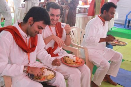 Nithyananda-Annalaya-2012-01-01-1DQTmjEcB4Psg- j-zshHj6Fj2gk2badb.jpg