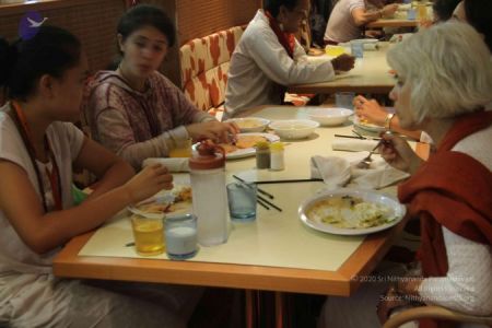 Nithyananda-Annalaya-2012-01-01-1WDZlYAm0Td aTOMol-5HUcN88abWivXU.jpg